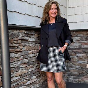 Cabi 4768 Passport Skort Fall 2024 Size 6 EUC